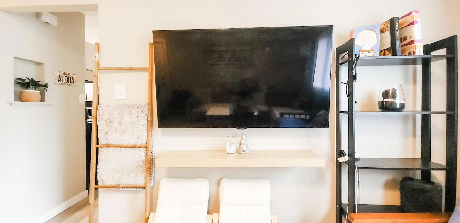Humble Boho In A Rising Area Apartment Edmonton