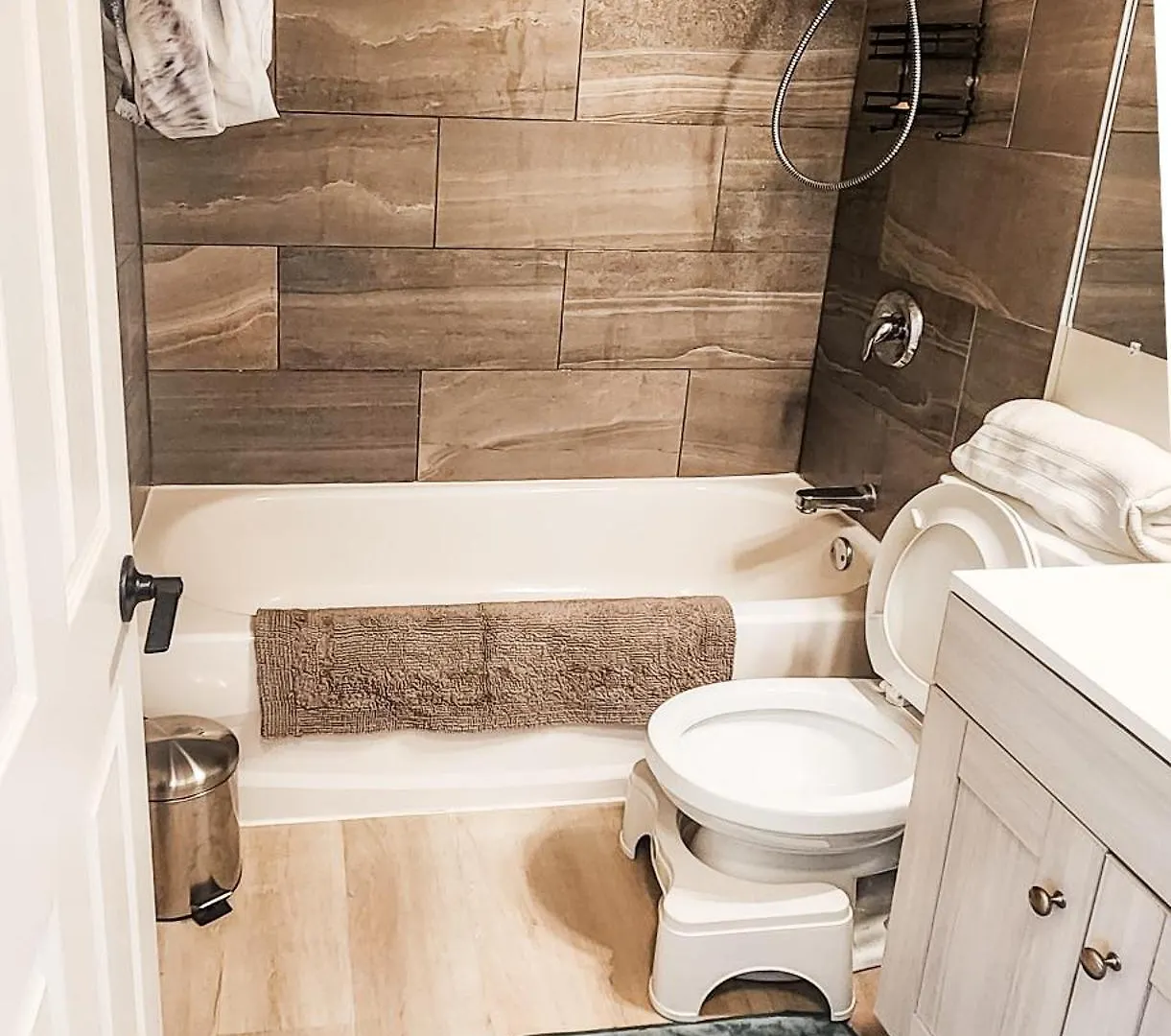 Humble Boho In A Rising Area Apartment Edmonton